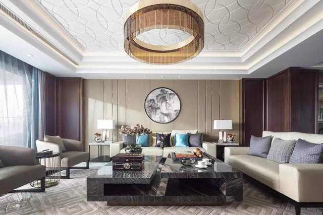 把不銹鋼條嵌到墻上，簡單點綴好高檔！